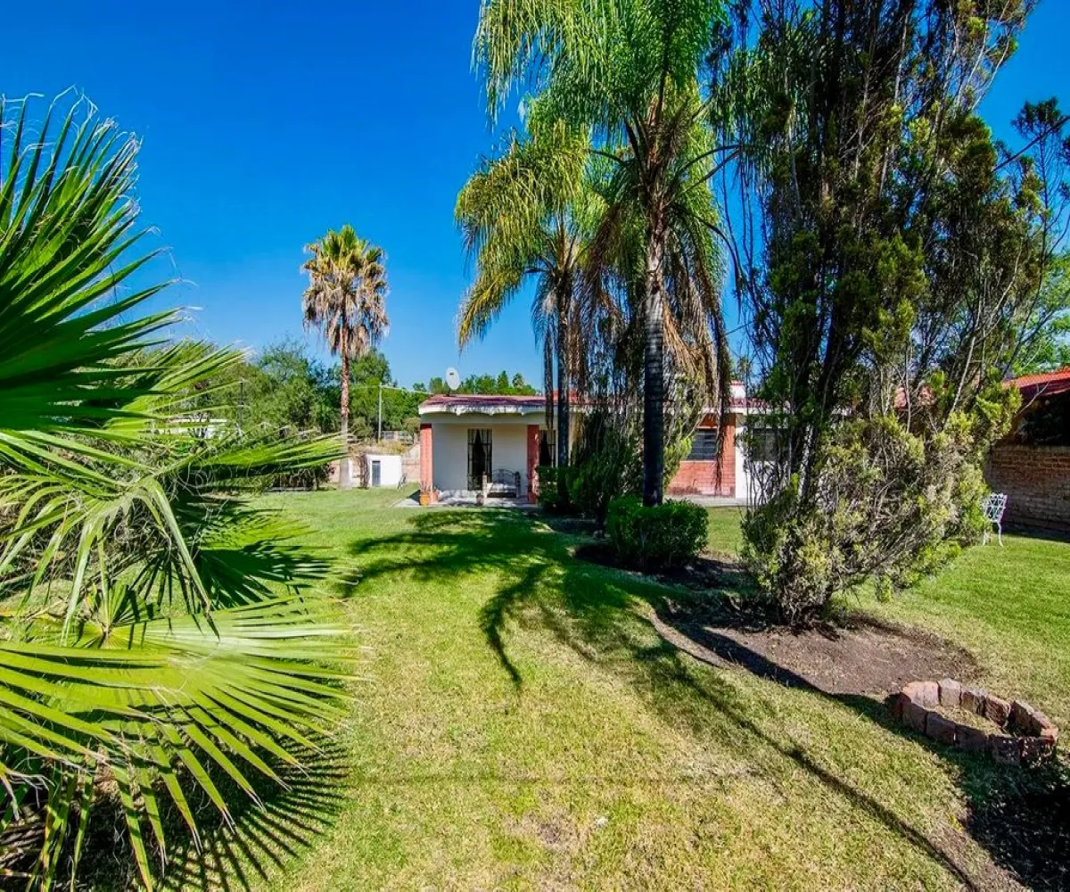 Casa En Venta,El capullin ,Los tres gallos, El pirul 35, México, Jalisco 45675, 4 Habitaciones,2 Baños,Los tres gallos, El pirul,1,pNUUXKa