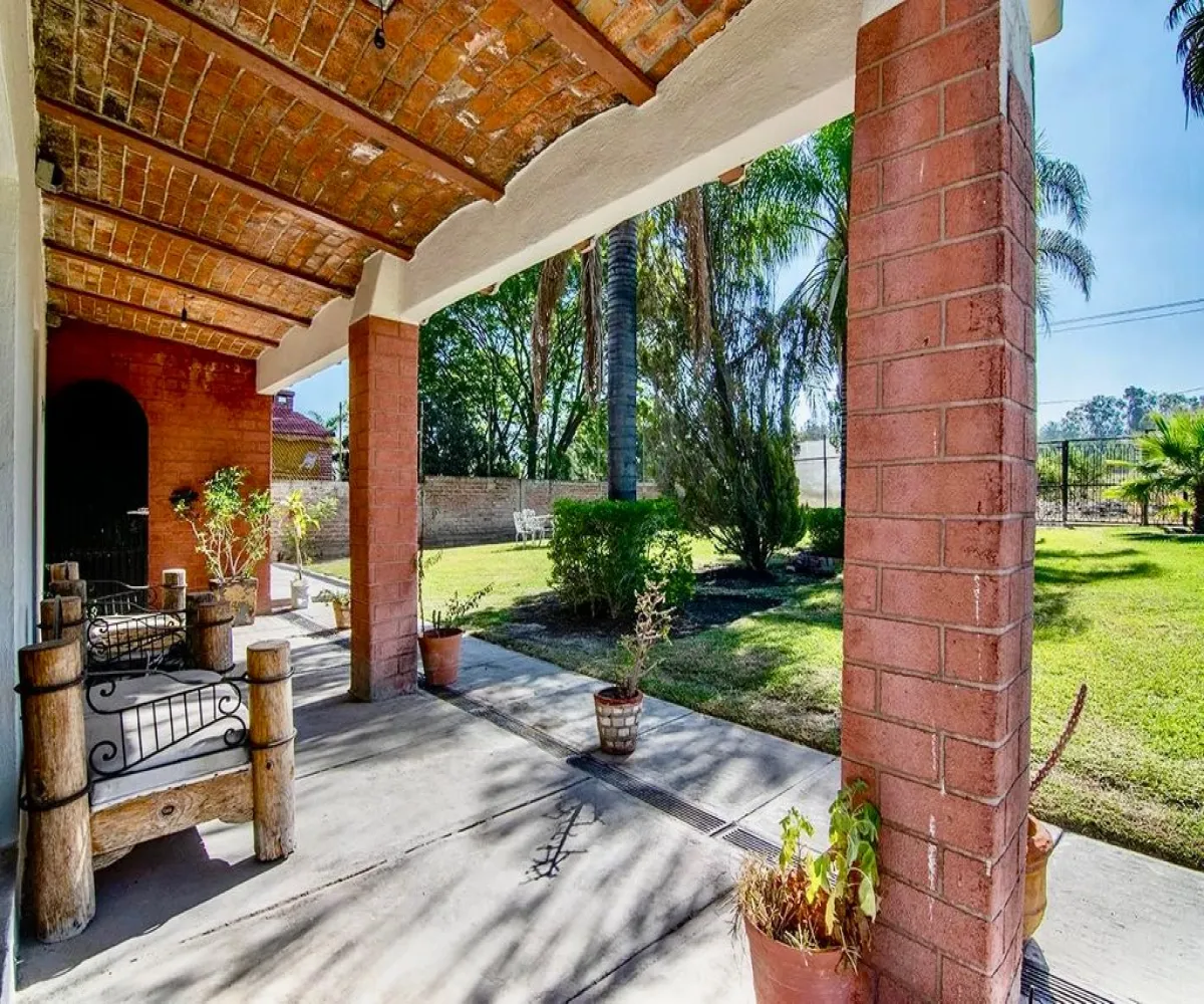 Casa En Venta,El capullin ,Los tres gallos, El pirul 35, México, Jalisco 45675, 4 Habitaciones,2 Baños,Los tres gallos, El pirul,1,pNUUXKa