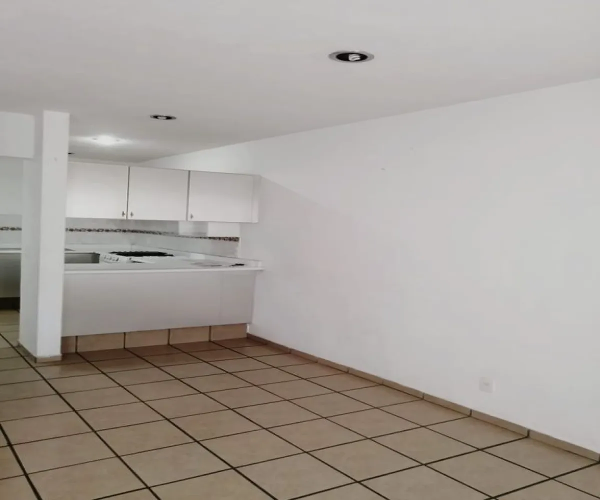 Casa En Venta,Parques del Bosque,Avenida Primavera S/N, San Pedro Tlaquepaque, Jalisco 45609, 3 Habitaciones,2 Baños,Avenida Primavera,2,pYDKUMu