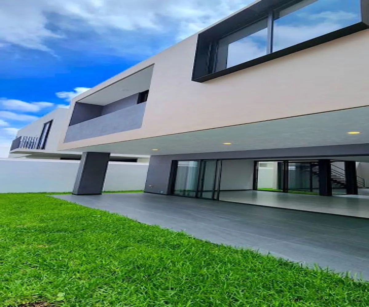 Casa En Venta,Fracc Ciudad Bugambilia,Azaleas 573 24, Zapopan, Jalisco 45237, 3 Habitaciones,3 Baños,Azaleas ,3,pGcaTJF