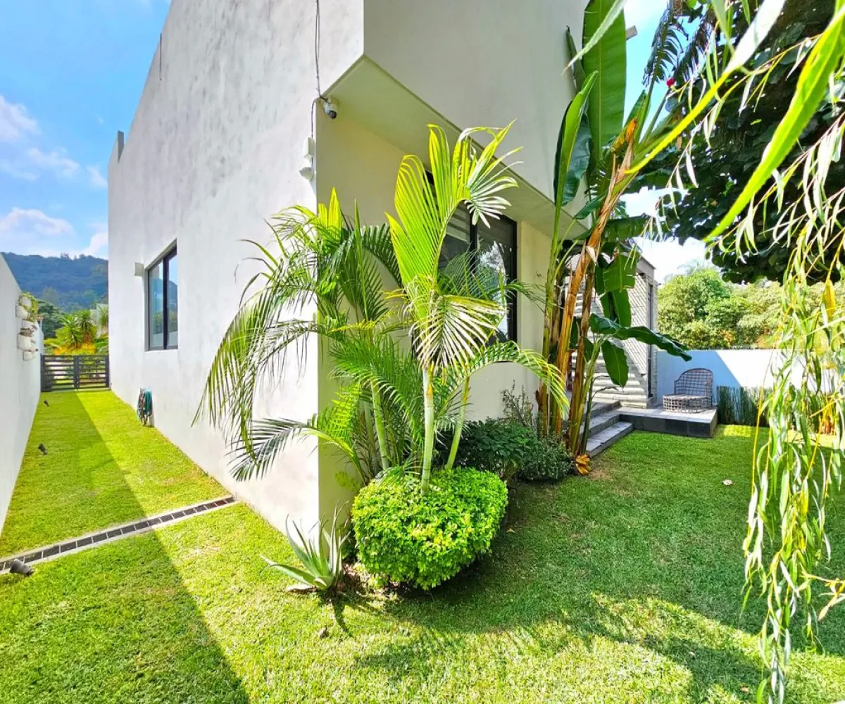 Casa En Venta,Pinar De La Venta,Via Brillo del sol norte S/N, Zapopan, Jalisco 45221, 3 Habitaciones,4 Baños,Via Brillo del sol norte,1,pBmhSVB Casa En Venta,Pinar De La Venta,Via Brillo del sol norte S/N, Zapopan, Jalisco 45221, 3 Habitaciones,4 Baños,Via Brillo del sol norte,1,pBmhSVB