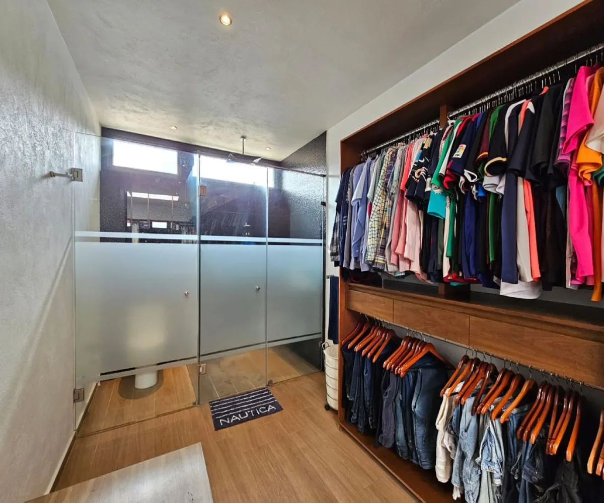 Casa En Venta,Pinar De La Venta,Via Brillo del sol norte S/N, Zapopan, Jalisco 45221, 3 Habitaciones,4 Baños,Via Brillo del sol norte,1,pBmhSVB Casa En Venta,Pinar De La Venta,Via Brillo del sol norte S/N, Zapopan, Jalisco 45221, 3 Habitaciones,4 Baños,Via Brillo del sol norte,1,pBmhSVB