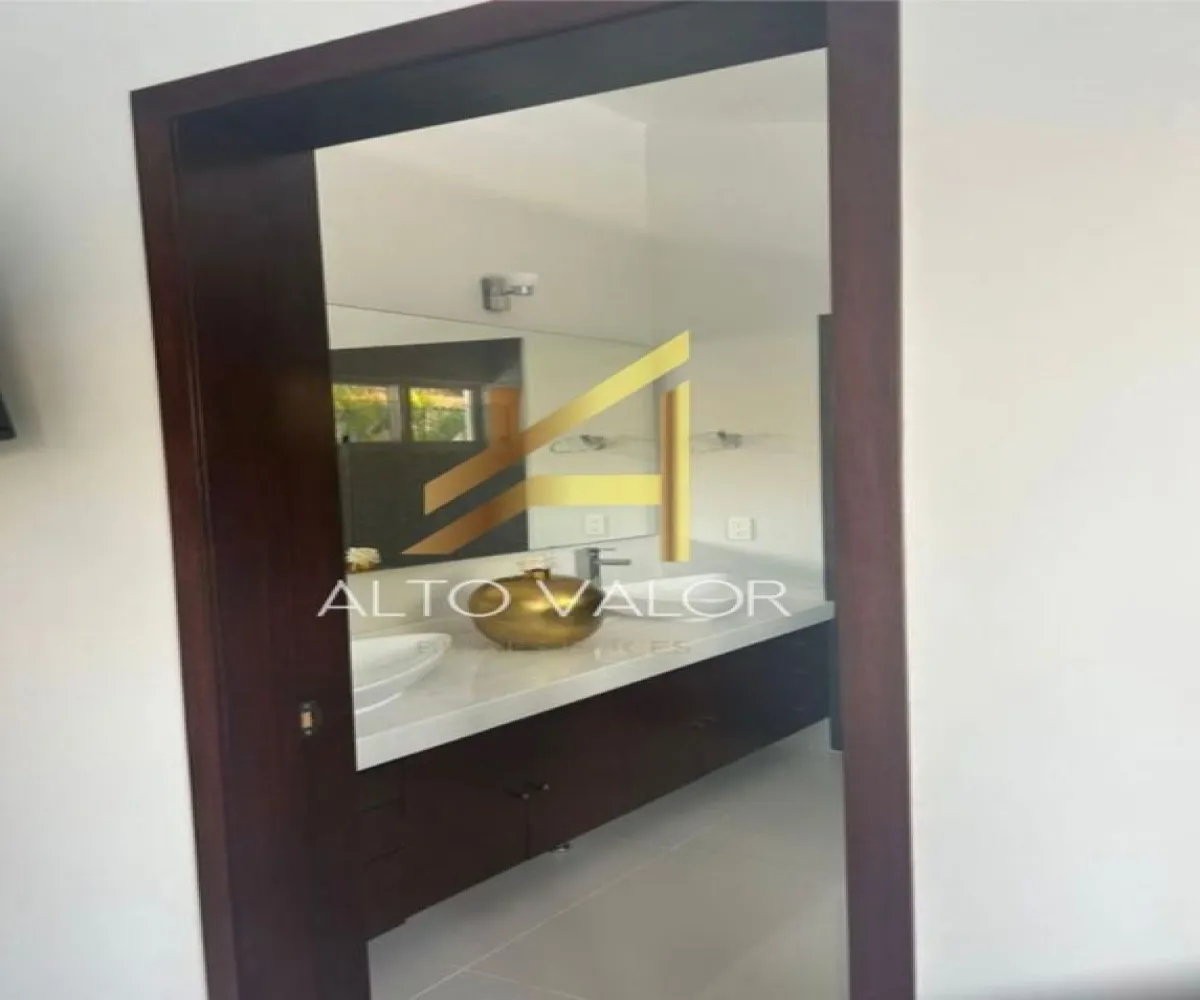 Casa En Venta,Bosques De Santa Anita,Pasesos de los Cipres S/N, Tlajomulco de Zúñiga, Jalisco 45640, 4 Habitaciones,4 Baños,Pasesos de los Cipres,2,pg0K8h6