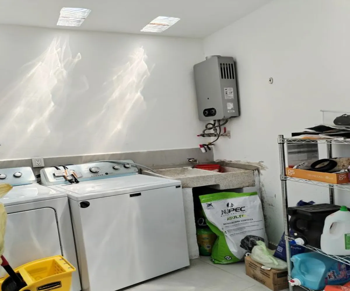 Casa En Venta,Senderos De Monte Verde,Sendero de las Laderas 56, Tlajomulco de Zúñiga, Jalisco 45640, 3 Habitaciones,3 Baños,Sendero de las Laderas,1,pcqk28l Casa En Venta,Senderos De Monte Verde,Sendero de las Laderas 56, Tlajomulco de Zúñiga, Jalisco 45640, 3 Habitaciones,3 Baños,Sendero de las Laderas,1,pcqk28l