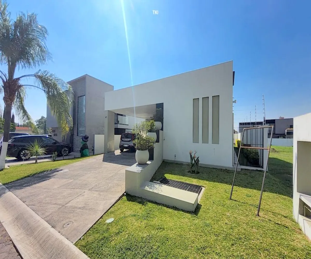 Casa En Venta,fraccionamiento Rinconada de Santa anita,Santa Anita 601 67, México, Jalisco 45645, 3 Habitaciones,3 Baños,Santa Anita,1,p8Iq969 Casa En Venta,fraccionamiento Rinconada de Santa anita,Santa Anita 601 67, México, Jalisco 45645, 3 Habitaciones,3 Baños,Santa Anita,1,p8Iq969