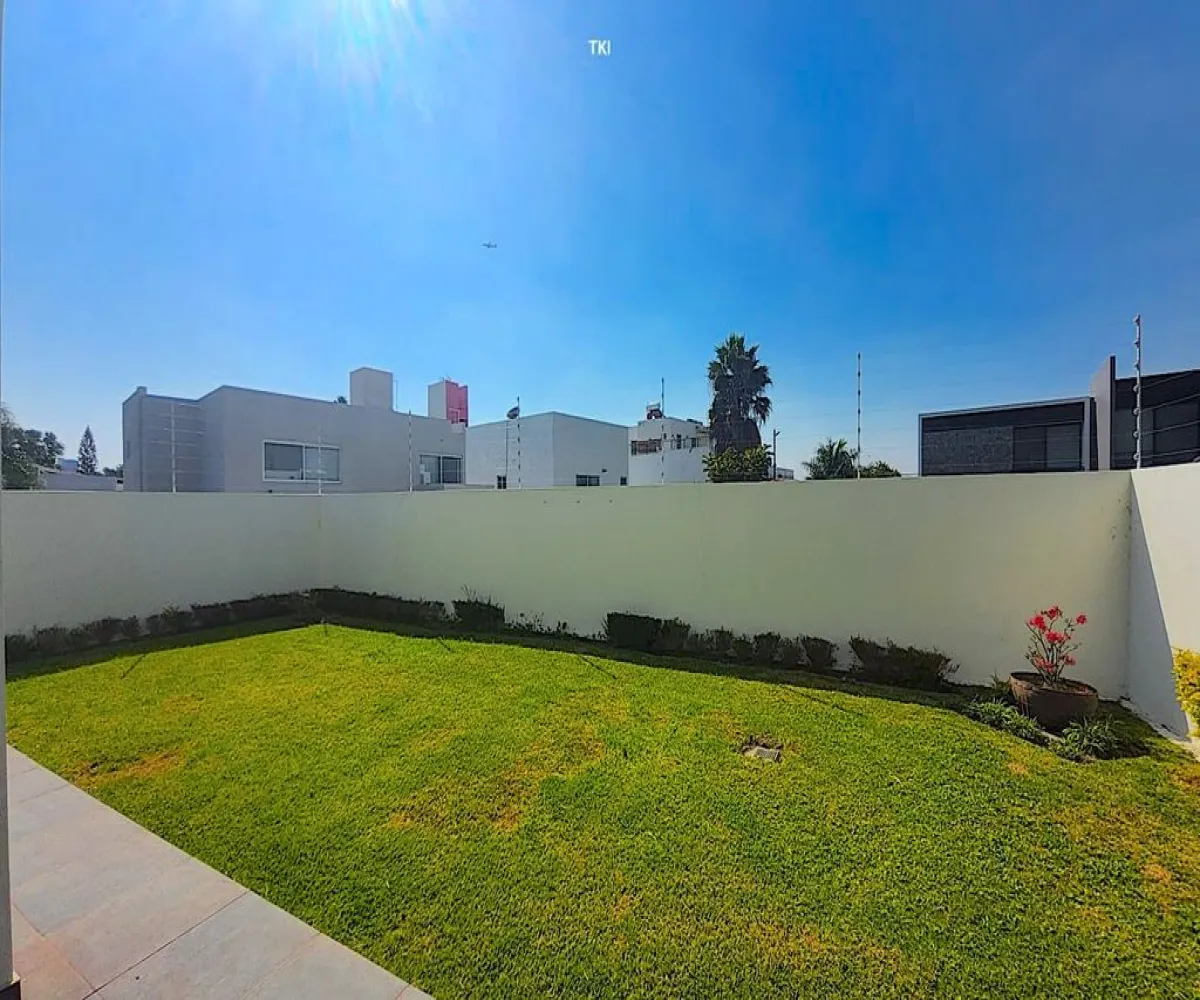 Casa En Venta,fraccionamiento Rinconada de Santa anita,Santa Anita 601 67, México, Jalisco 45645, 3 Habitaciones,3 Baños,Santa Anita,1,p8Iq969 Casa En Venta,fraccionamiento Rinconada de Santa anita,Santa Anita 601 67, México, Jalisco 45645, 3 Habitaciones,3 Baños,Santa Anita,1,p8Iq969