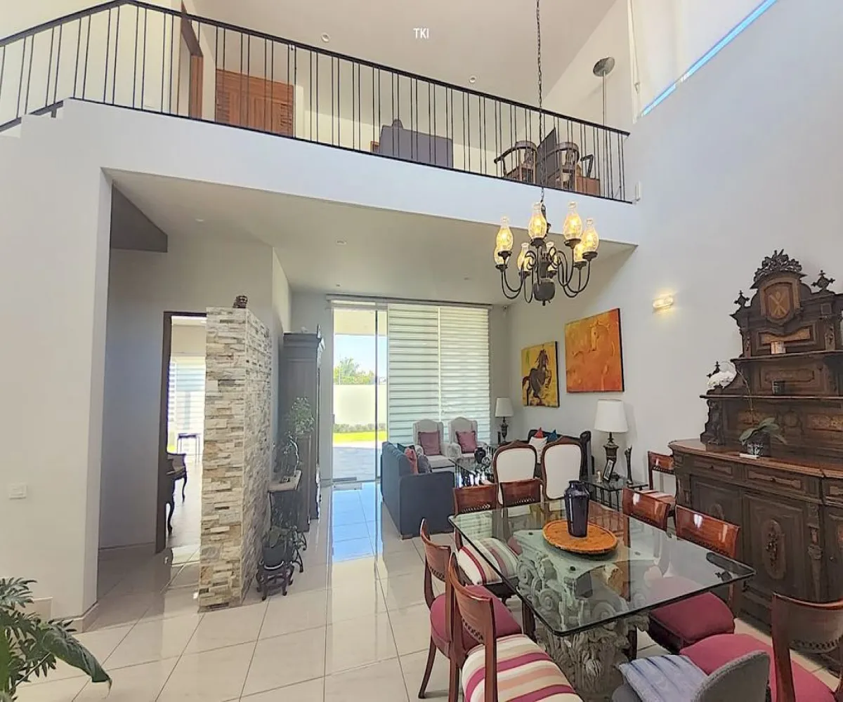 Casa En Venta,fraccionamiento Rinconada de Santa anita,Santa Anita 601 67, México, Jalisco 45645, 3 Habitaciones,3 Baños,Santa Anita,1,p8Iq969 Casa En Venta,fraccionamiento Rinconada de Santa anita,Santa Anita 601 67, México, Jalisco 45645, 3 Habitaciones,3 Baños,Santa Anita,1,p8Iq969