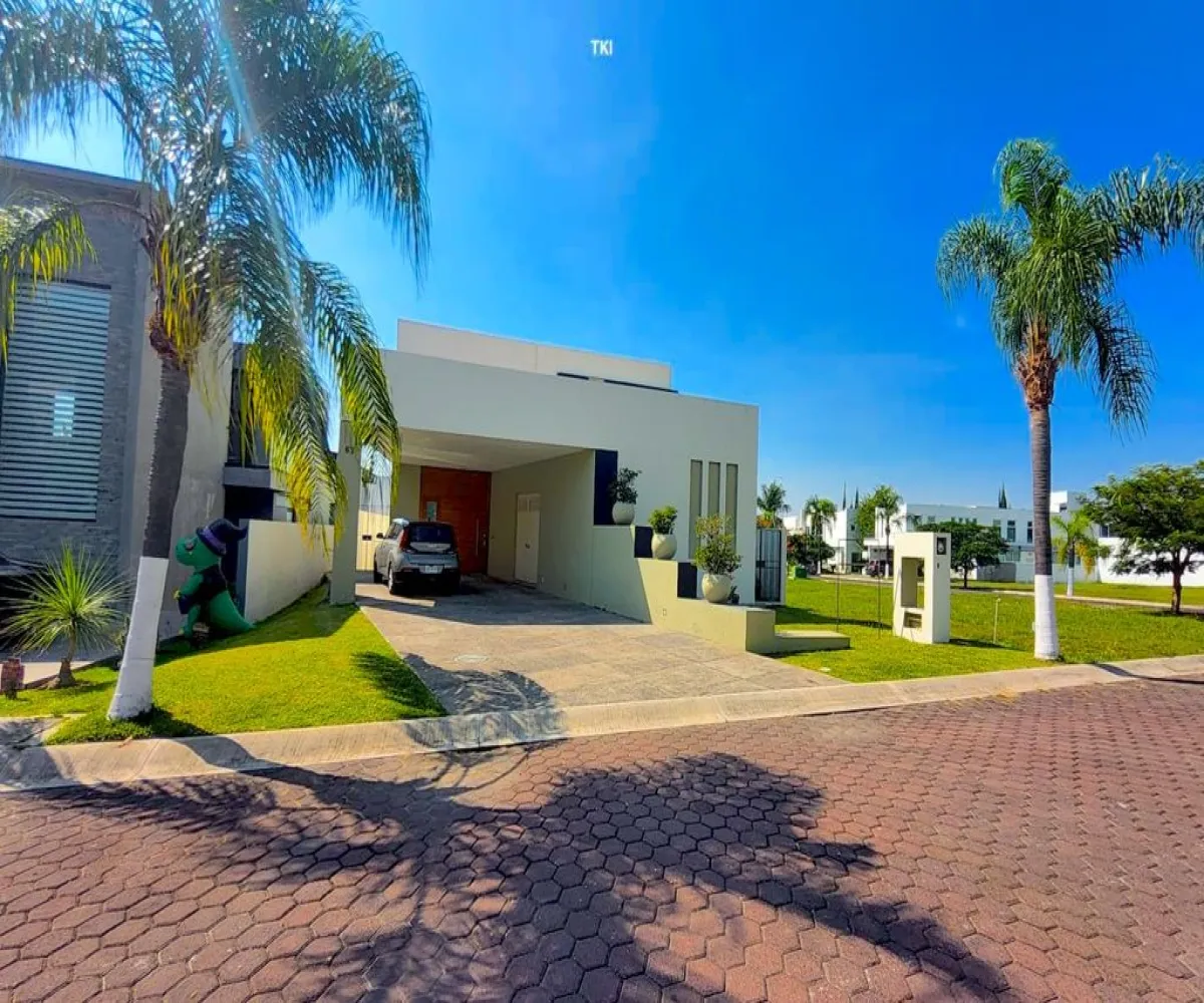 Casa En Venta,fraccionamiento Rinconada de Santa anita,Santa Anita 601 67, México, Jalisco 45645, 3 Habitaciones,3 Baños,Santa Anita,1,p8Iq969 Casa En Venta,fraccionamiento Rinconada de Santa anita,Santa Anita 601 67, México, Jalisco 45645, 3 Habitaciones,3 Baños,Santa Anita,1,p8Iq969