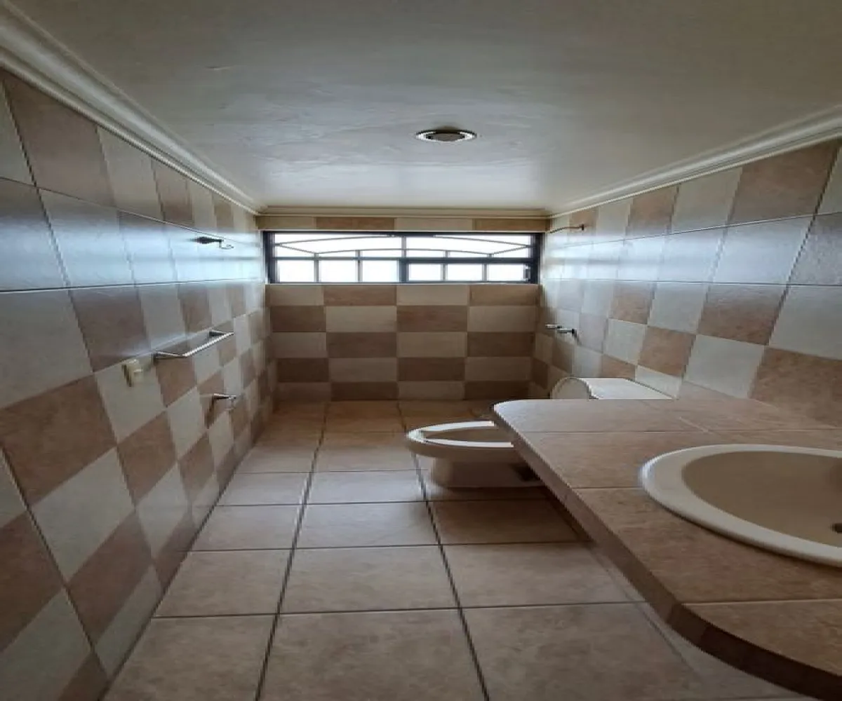 Edificio En Venta,Jardines Del Sol,Av. Labna 1391, Zapopan, Jalisco 45050, 7 Habitaciones,7 Baños,Av. Labna,3,pvoq5Tv