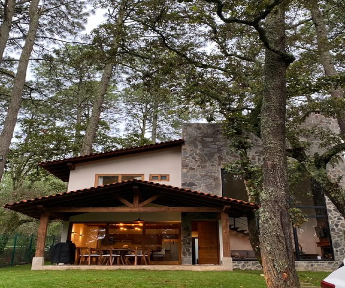 Casa En Venta,Rancho Club Amigos de Tapalpa,Supermanzana del Lote 5 Módulo 15B, Tapalpa, Jalisco 49340, 4 Habitaciones,4 Baños,Supermanzana del Lote 5,2,pODzLVo