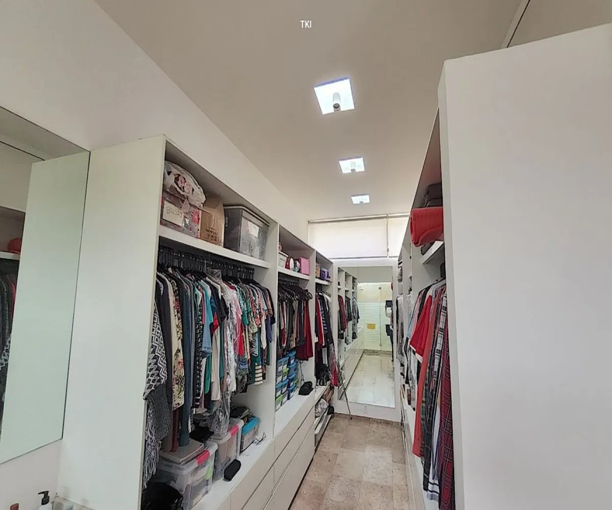 Casa En Venta,Santa Anita,Santa Anita 601 73, Tlajomulco de Zúñiga, Jalisco 45600, 4 Habitaciones,5 Baños,Santa Anita,2,pUVVAiw Casa En Venta,Santa Anita,Santa Anita 601 73, Tlajomulco de Zúñiga, Jalisco 45600, 4 Habitaciones,5 Baños,Santa Anita,2,pUVVAiw