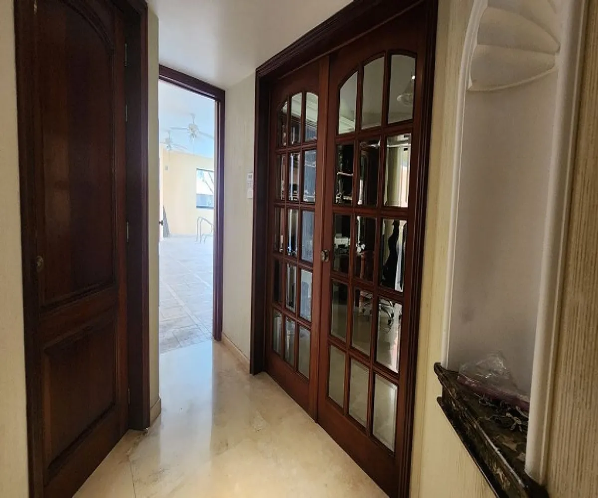 Casa En Venta,Santa Anita,Paseo de Santa Anita 426, Tlajomulco de Zúñiga, Jalisco 45645, 4 Habitaciones,5 Baños,Paseo de Santa Anita ,2,pANm96l