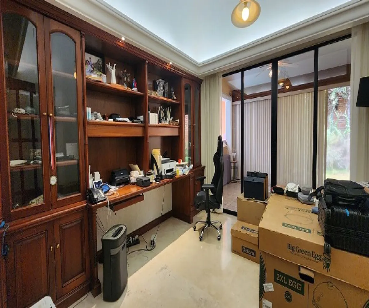 Casa En Venta,Santa Anita,Paseo de Santa Anita 426, Tlajomulco de Zúñiga, Jalisco 45645, 4 Habitaciones,5 Baños,Paseo de Santa Anita ,2,pANm96l