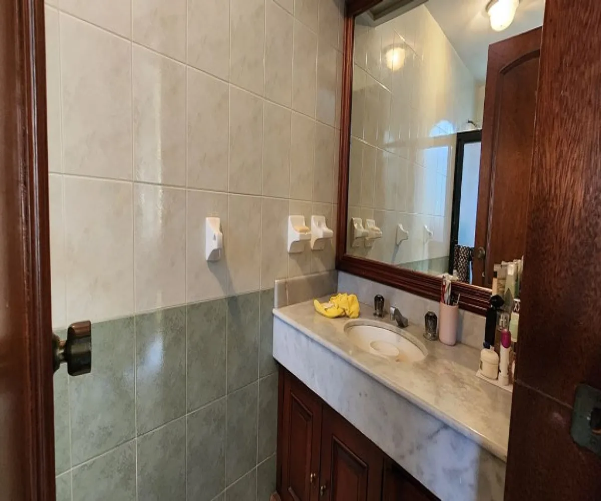 Casa En Venta,Santa Anita,Paseo de Santa Anita 426, Tlajomulco de Zúñiga, Jalisco 45645, 4 Habitaciones,5 Baños,Paseo de Santa Anita ,2,pANm96l