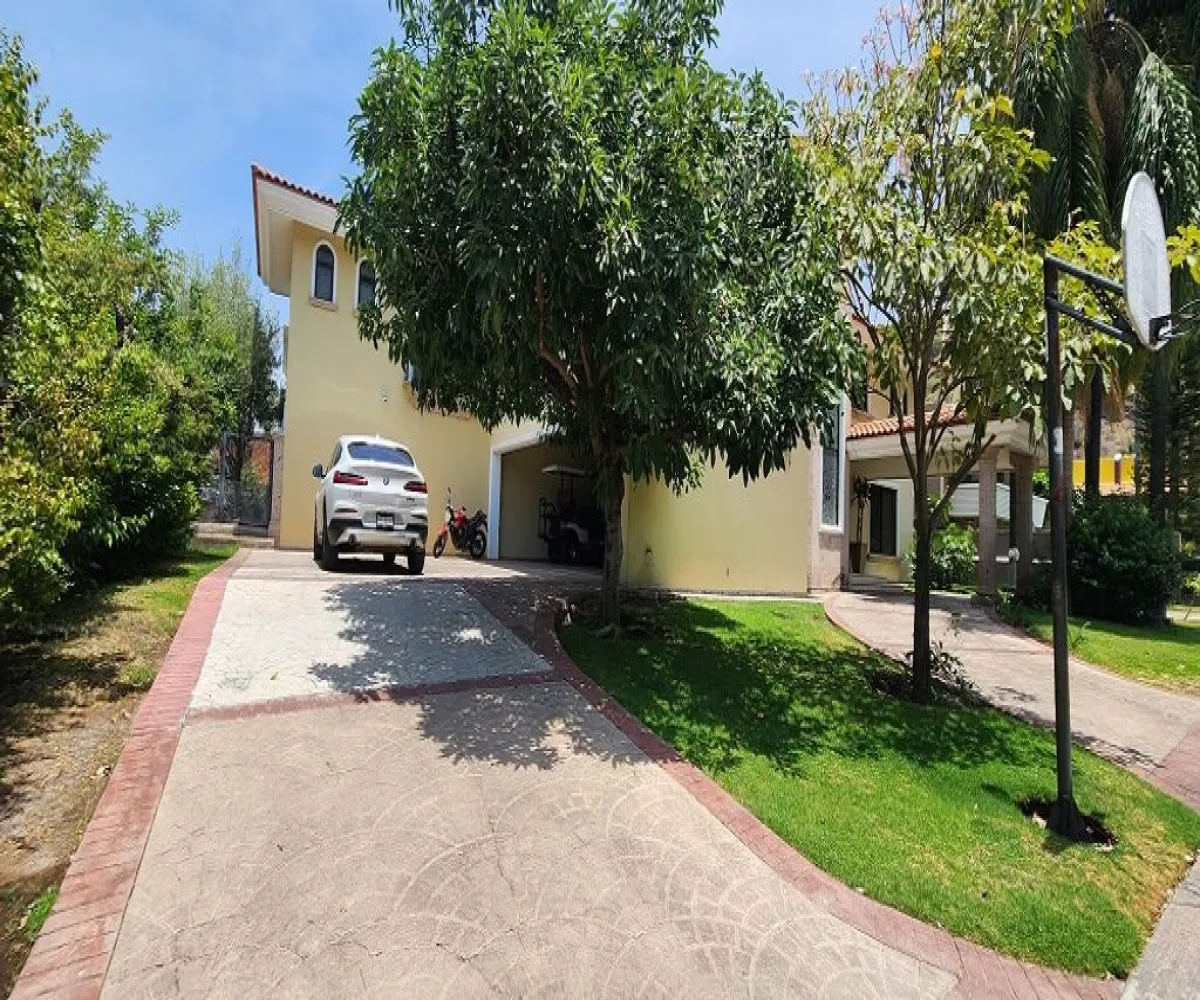 Casa En Venta,Santa Anita,Paseo de Santa Anita 426, Tlajomulco de Zúñiga, Jalisco 45645, 4 Habitaciones,5 Baños,Paseo de Santa Anita ,2,pANm96l