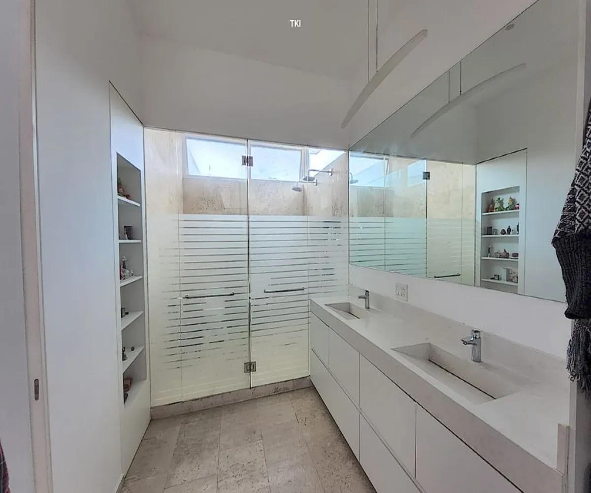 Casa En Venta,Rinconada de Santa Anita ,Paseo de Santa Anita 601, Tlajomulco de Zúñiga, Jalisco 45645, 4 Habitaciones,5 Baños,Paseo de Santa Anita,2,pOC6X7N Casa En Venta,Rinconada de Santa Anita ,Paseo de Santa Anita 601, Tlajomulco de Zúñiga, Jalisco 45645, 4 Habitaciones,5 Baños,Paseo de Santa Anita,2,pOC6X7N