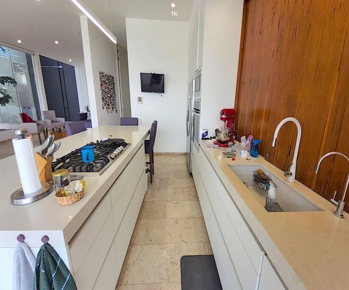 Casa En Venta,Rinconada de Santa Anita ,Paseo de Santa Anita 601, Tlajomulco de Zúñiga, Jalisco 45645, 4 Habitaciones,5 Baños,Paseo de Santa Anita,2,pOC6X7N Casa En Venta,Rinconada de Santa Anita ,Paseo de Santa Anita 601, Tlajomulco de Zúñiga, Jalisco 45645, 4 Habitaciones,5 Baños,Paseo de Santa Anita,2,pOC6X7N