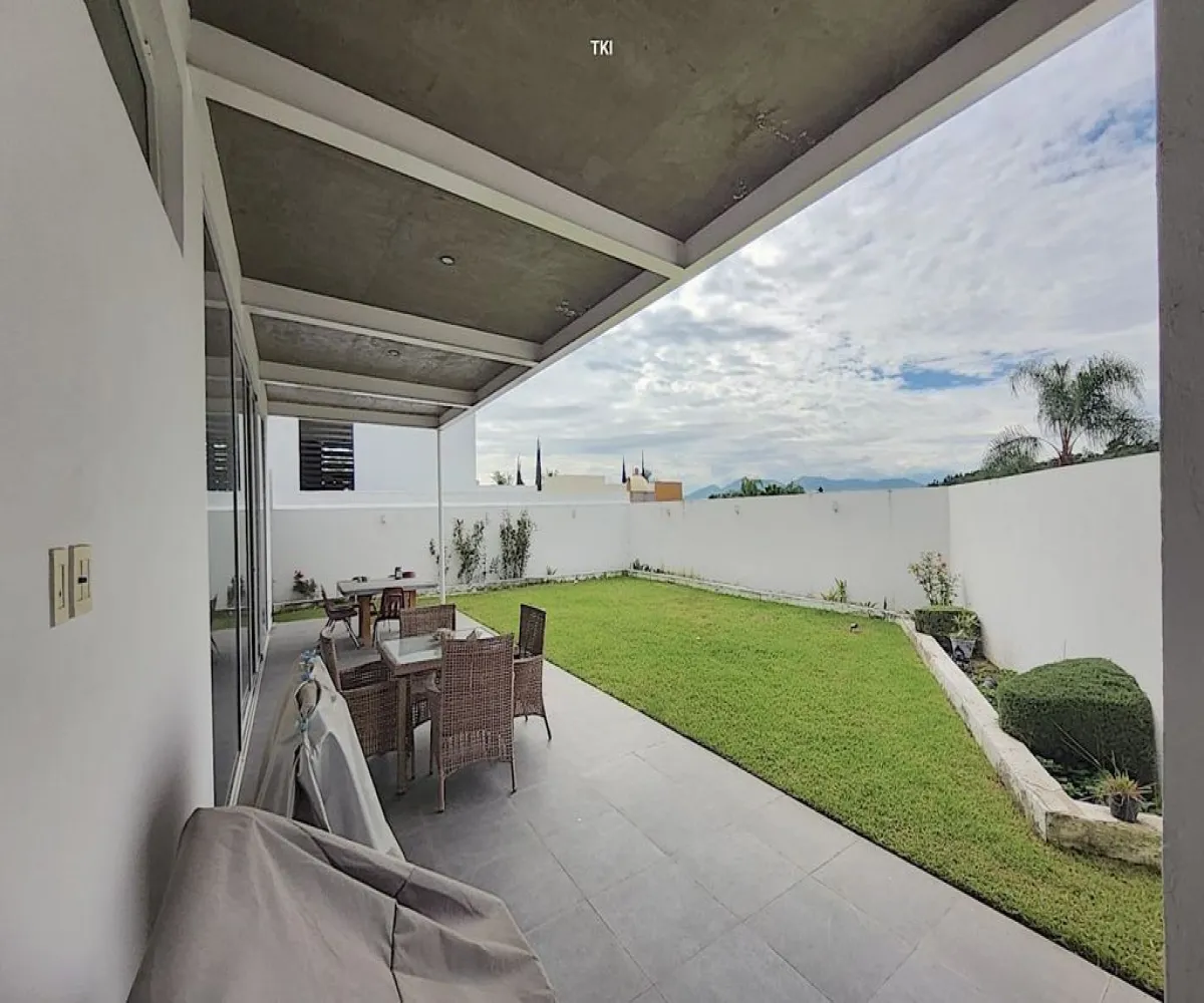 Casa En Venta,Rinconada de Santa Anita ,Paseo de Santa Anita 601, Tlajomulco de Zúñiga, Jalisco 45645, 4 Habitaciones,5 Baños,Paseo de Santa Anita,2,pOC6X7N Casa En Venta,Rinconada de Santa Anita ,Paseo de Santa Anita 601, Tlajomulco de Zúñiga, Jalisco 45645, 4 Habitaciones,5 Baños,Paseo de Santa Anita,2,pOC6X7N