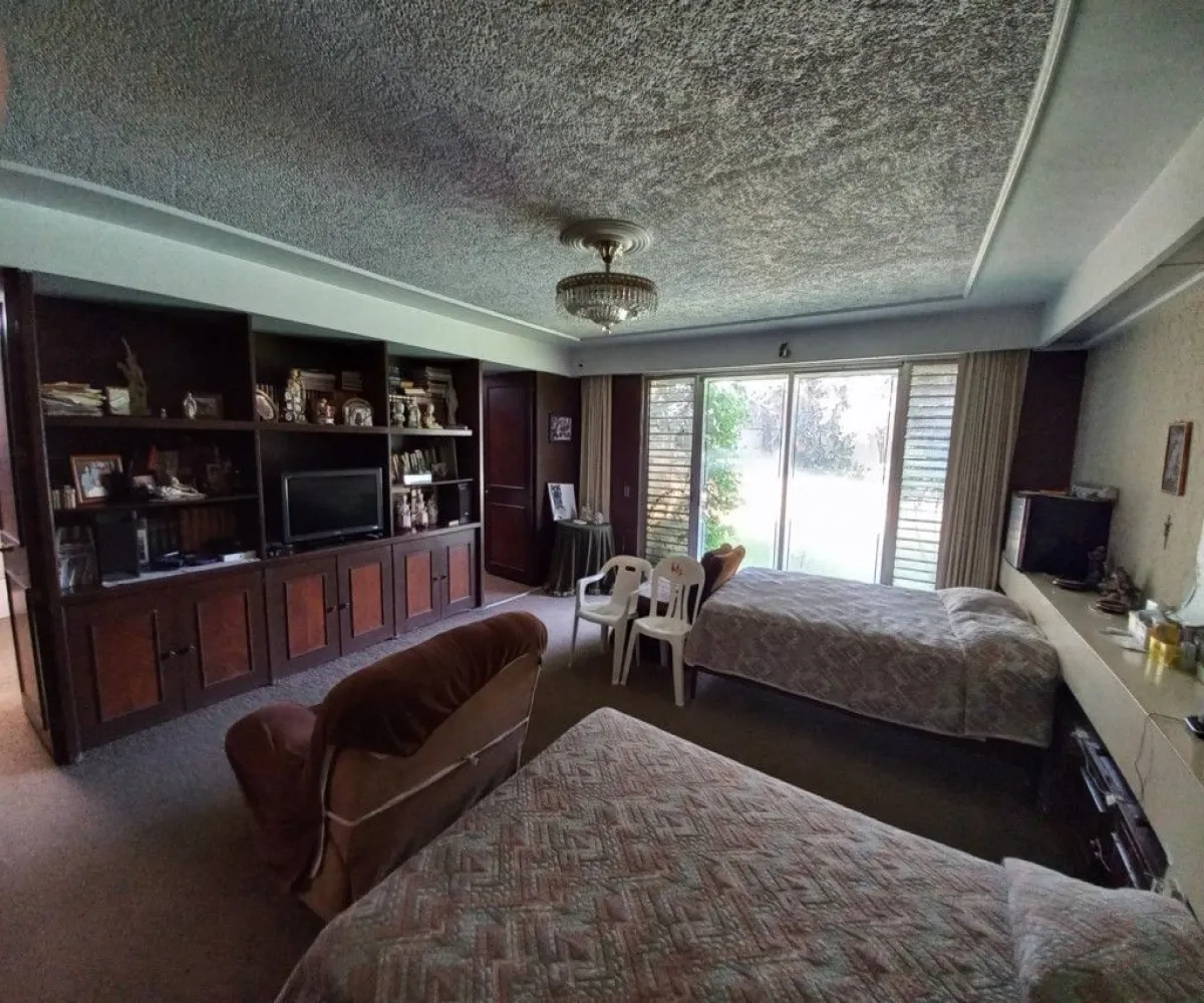 Casa En Venta,Bosques de La Victoria,Avenida Topacio S/N, Guadalajara, Jalisco 44560, 6 Habitaciones,6 Baños,Avenida Topacio,1,peQOvR2 Casa En Venta,Bosques de La Victoria,Avenida Topacio S/N, Guadalajara, Jalisco 44560, 6 Habitaciones,6 Baños,Avenida Topacio,1,peQOvR2