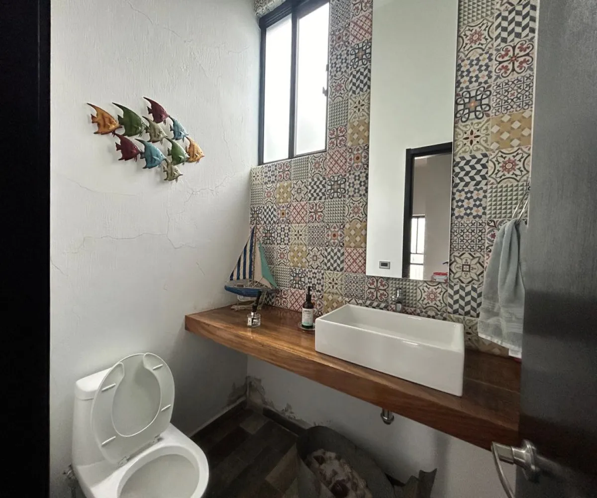 Casa En Venta,Lomas de Santa Anita,Paseo de la Colina Norte 47, Tlajomulco de Zúñiga, Jalisco 45645, 4 Habitaciones,4 Baños,Paseo de la Colina Norte,2,p4z6PPo