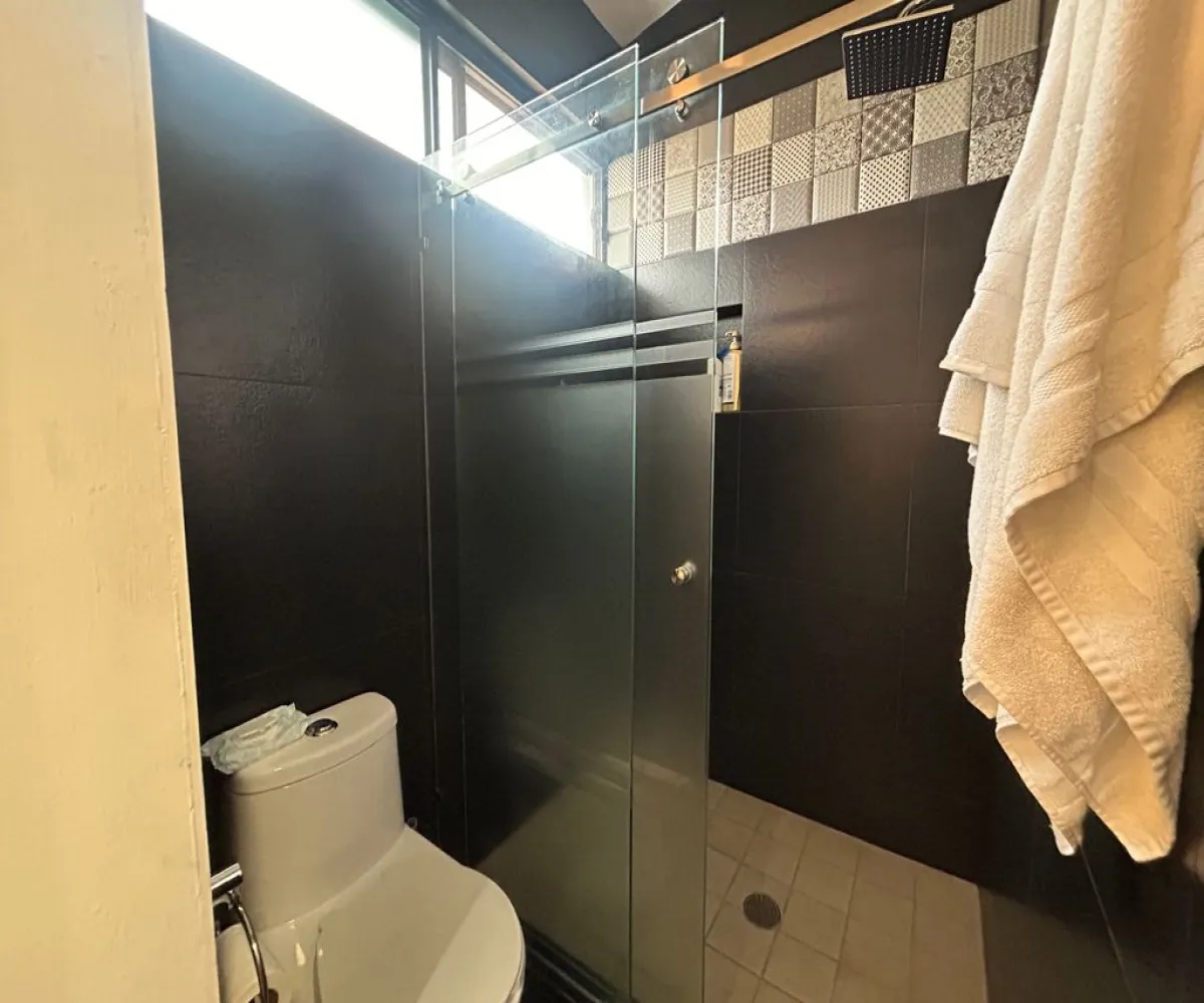 Casa En Venta,Lomas de Santa Anita,Paseo de la Colina Norte 47, Tlajomulco de Zúñiga, Jalisco 45645, 4 Habitaciones,4 Baños,Paseo de la Colina Norte,2,p4z6PPo