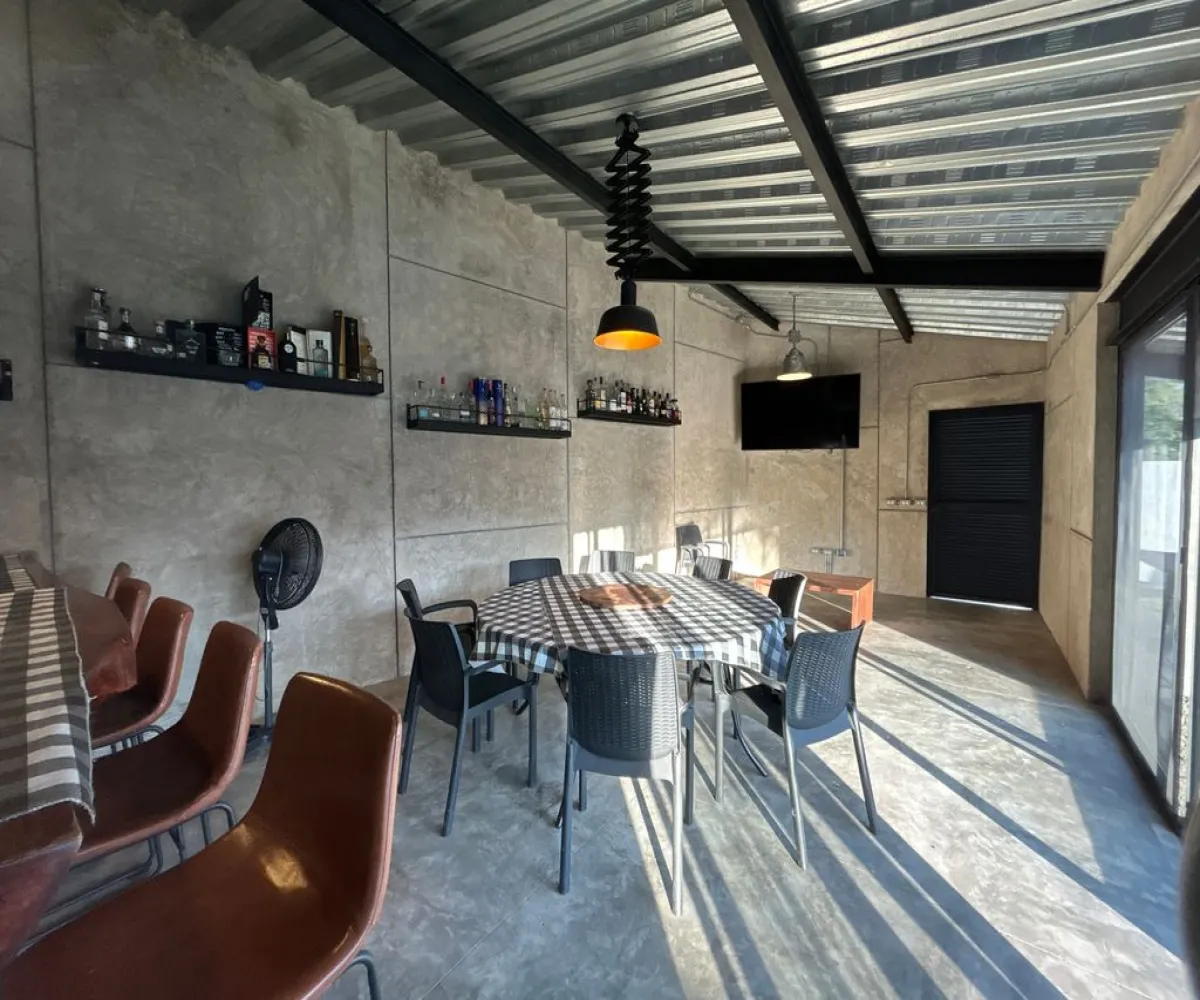 Casa En Venta,Lomas de Santa Anita,Paseo de la Colina Norte 47, Tlajomulco de Zúñiga, Jalisco 45645, 4 Habitaciones,4 Baños,Paseo de la Colina Norte,2,p4z6PPo