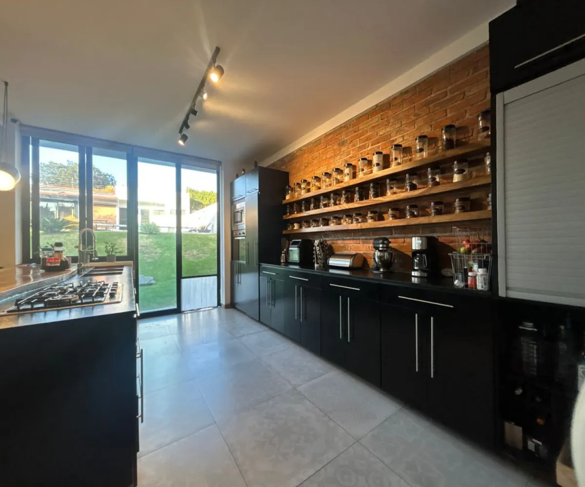 Casa En Venta,Lomas de Santa Anita,Paseo de la Colina Norte 47, Tlajomulco de Zúñiga, Jalisco 45645, 4 Habitaciones,4 Baños,Paseo de la Colina Norte,2,p4z6PPo