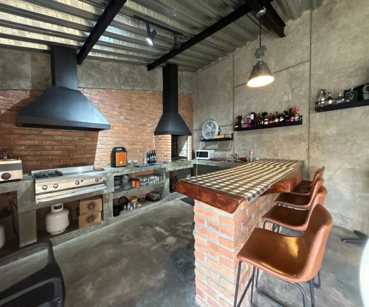 Casa En Venta,Lomas de Santa Anita,Paseo de la Colina Norte 47, Tlajomulco de Zúñiga, Jalisco 45645, 4 Habitaciones,4 Baños,Paseo de la Colina Norte,2,p4z6PPo