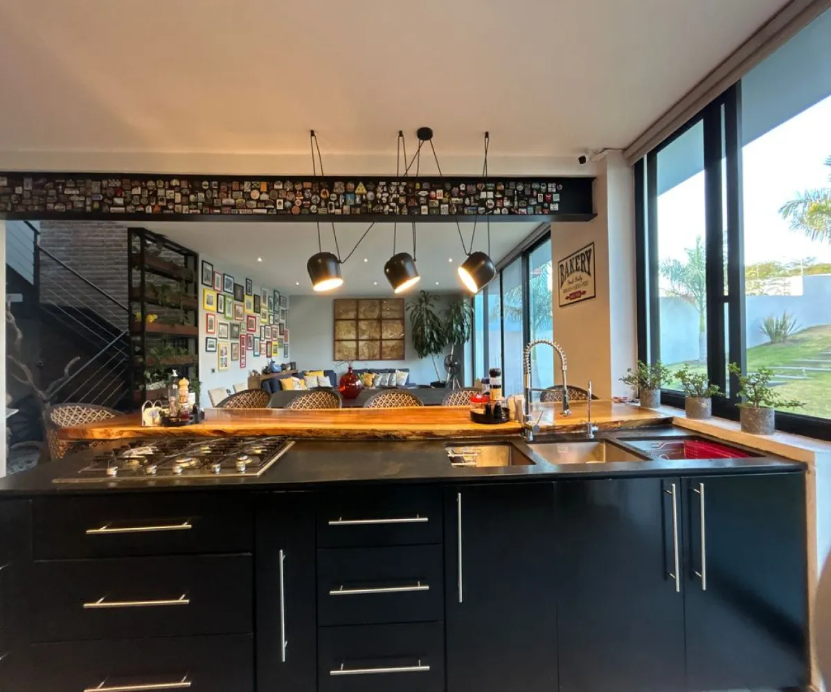 Casa En Venta,Lomas de Santa Anita,Paseo de la Colina Norte 47, Tlajomulco de Zúñiga, Jalisco 45645, 4 Habitaciones,4 Baños,Paseo de la Colina Norte,2,p4z6PPo