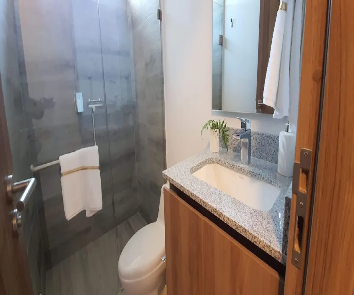 Departamento En Venta,Loma Bonita,Lopez Mateos S/N, Zapopan, Jalisco, 3 Habitaciones,2 Baños,Lopez Mateos ,6,poABskB