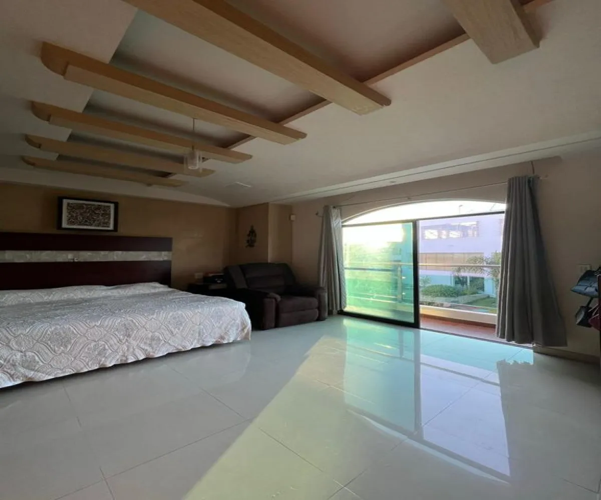 Casa En Venta,Vallarta Universidad,Avenida Juan Palomar y Arias 861 74, Zapopan, Jalisco 45110, 5 Habitaciones,4 Baños,Avenida Juan Palomar y Arias,3,pBm2bBS