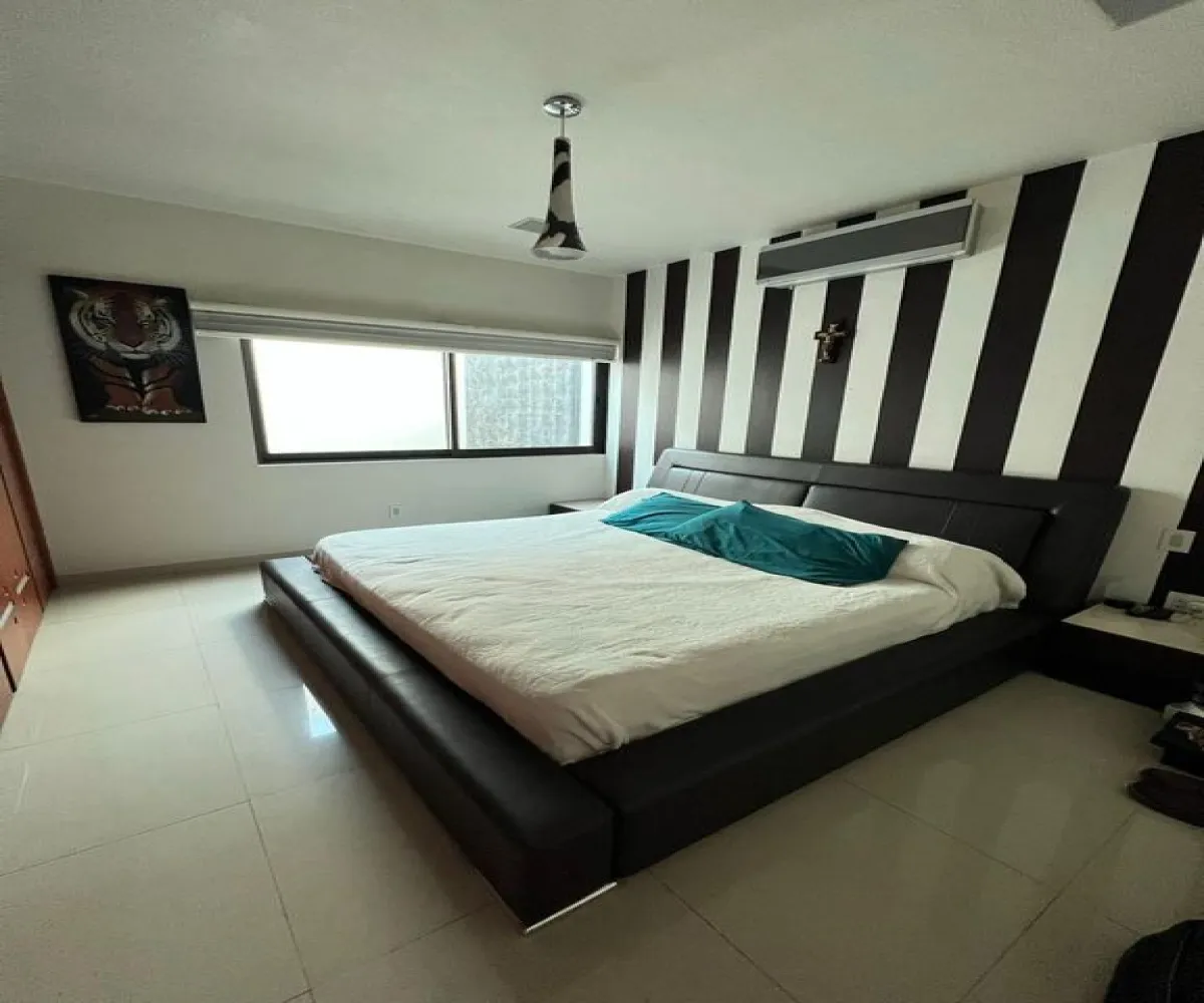Casa En Venta,Vallarta Universidad,Avenida Juan Palomar y Arias 861 74, Zapopan, Jalisco 45110, 5 Habitaciones,4 Baños,Avenida Juan Palomar y Arias,3,pBm2bBS