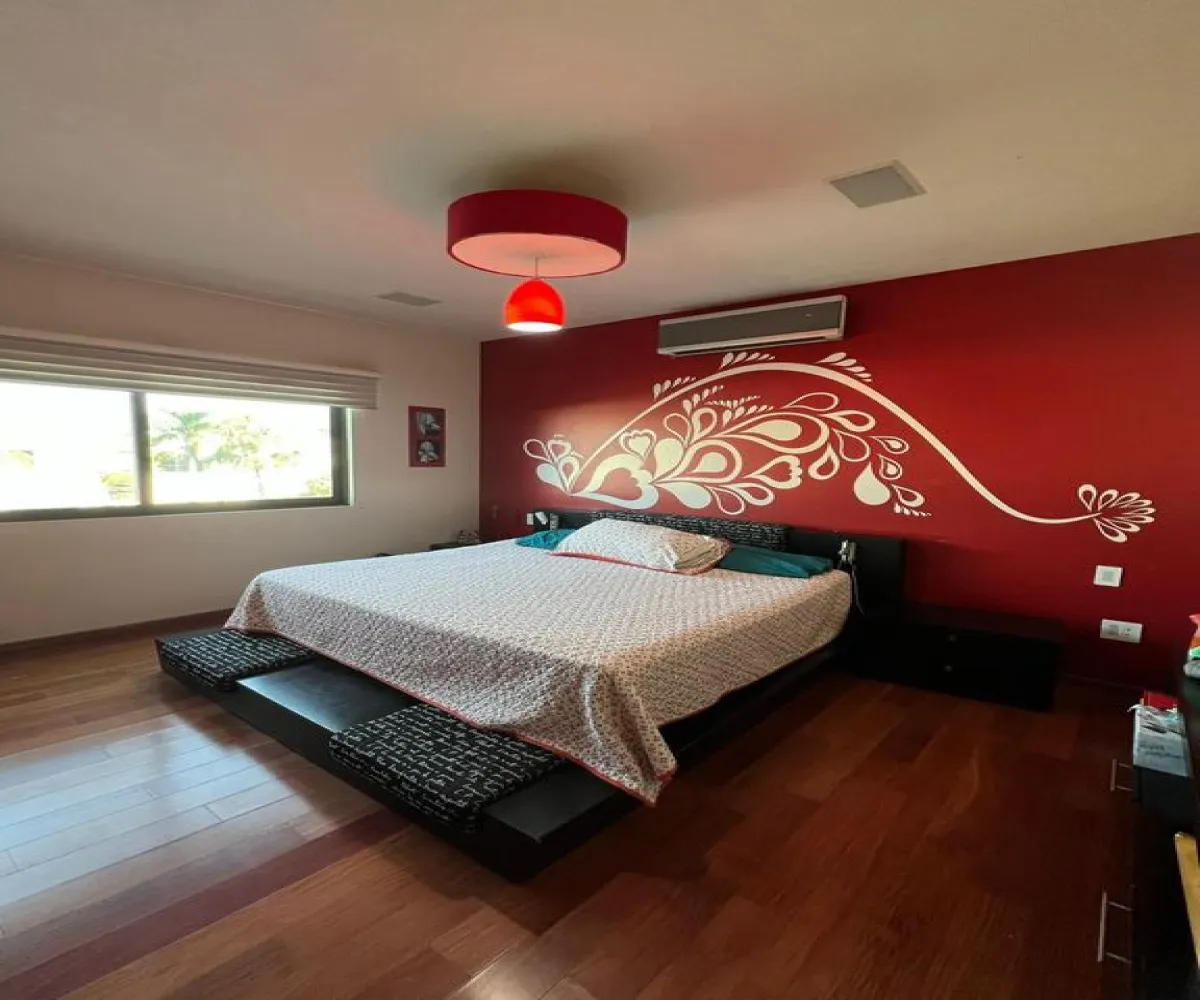 Casa En Venta,Vallarta Universidad,Avenida Juan Palomar y Arias 861 74, Zapopan, Jalisco 45110, 5 Habitaciones,4 Baños,Avenida Juan Palomar y Arias,3,pBm2bBS