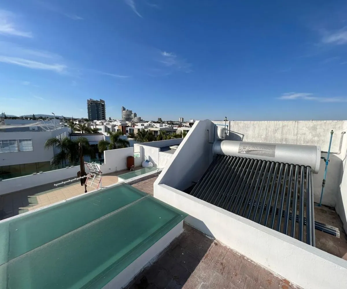 Casa En Venta,Vallarta Universidad,Avenida Juan Palomar y Arias 861 74, Zapopan, Jalisco 45110, 5 Habitaciones,4 Baños,Avenida Juan Palomar y Arias,3,pBm2bBS