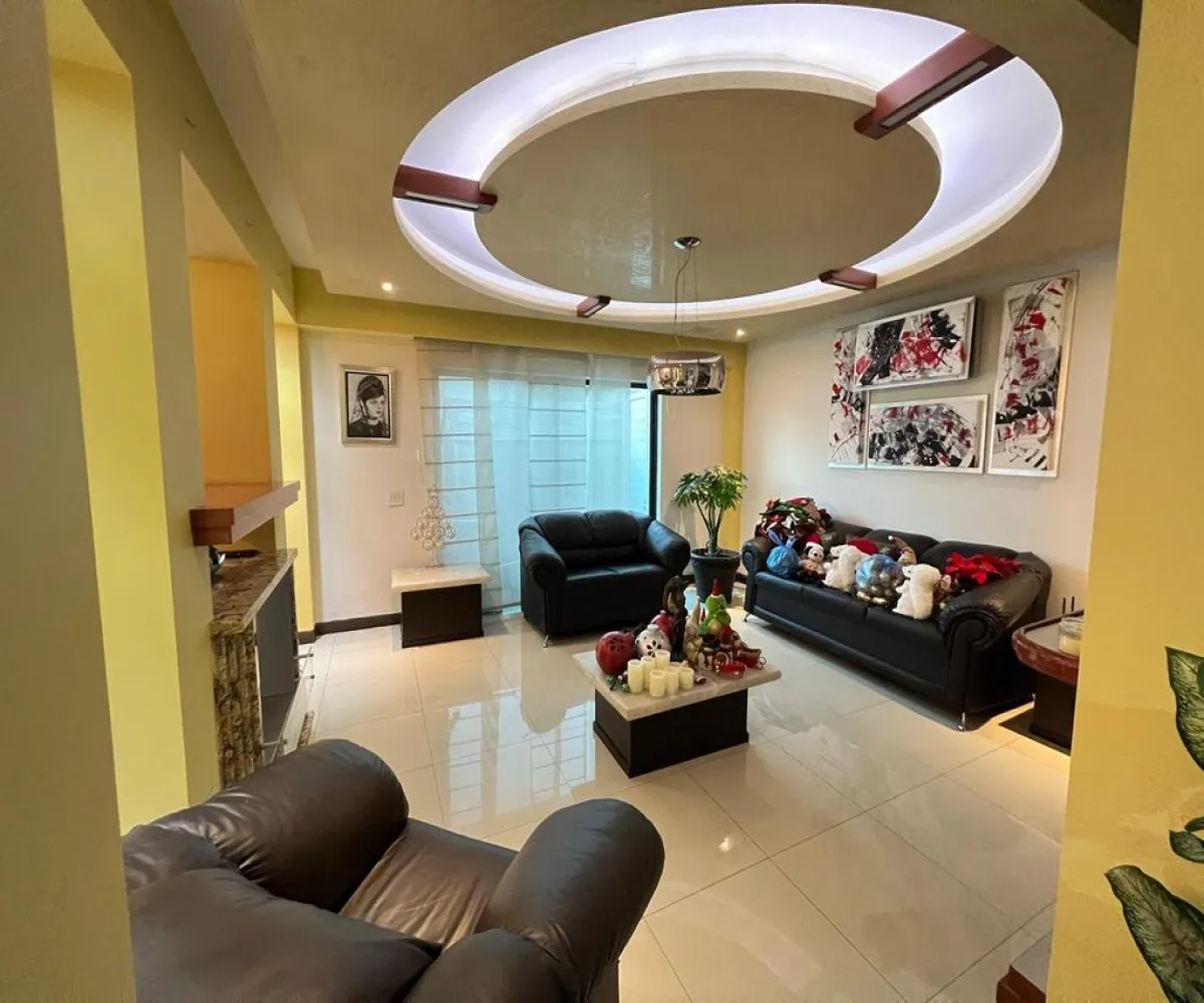 Casa En Venta,Vallarta Universidad,Avenida Juan Palomar y Arias 861 74, Zapopan, Jalisco 45110, 5 Habitaciones,4 Baños,Avenida Juan Palomar y Arias,3,pBm2bBS