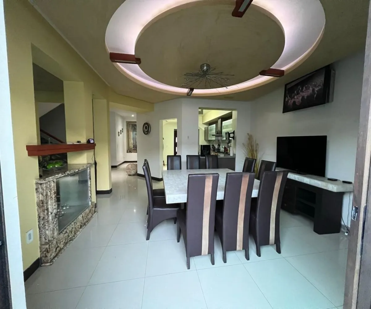 Casa En Venta,Vallarta Universidad,Avenida Juan Palomar y Arias 861 74, Zapopan, Jalisco 45110, 5 Habitaciones,4 Baños,Avenida Juan Palomar y Arias,3,pBm2bBS