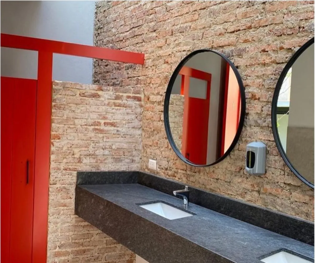 Local En Renta,Providencia ,Avenida Montevideo 2984, Guadalajara, Jalisco 44660,2 Baños,Avenida Montevideo,1,p7U6gk4