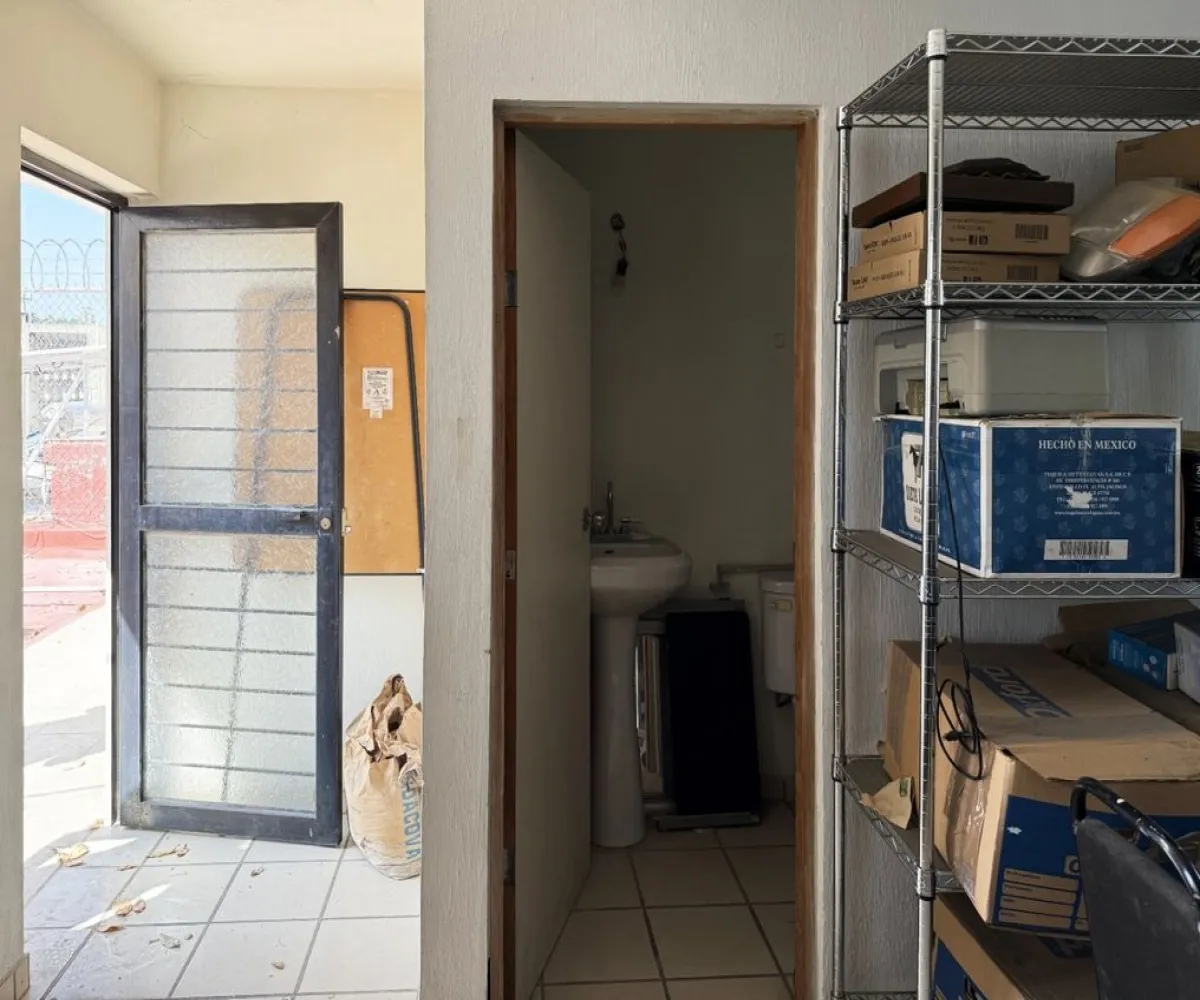 Casa En Venta,Victoria,Avenida Lapizlázuli 2772, Guadalajara, Jalisco 44560,7 Baños,Avenida Lapizlázuli,3,pD1VZwc Casa En Venta,Victoria,Avenida Lapizlázuli 2772, Guadalajara, Jalisco 44560,7 Baños,Avenida Lapizlázuli,3,pD1VZwc