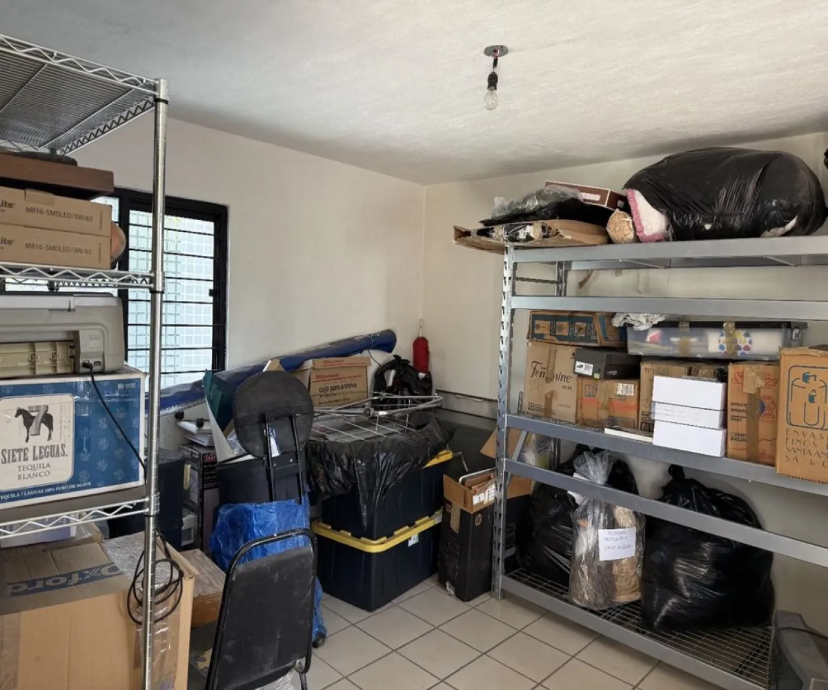 Casa En Venta,Victoria,Avenida Lapizlázuli 2772, Guadalajara, Jalisco 44560,7 Baños,Avenida Lapizlázuli,3,pD1VZwc Casa En Venta,Victoria,Avenida Lapizlázuli 2772, Guadalajara, Jalisco 44560,7 Baños,Avenida Lapizlázuli,3,pD1VZwc