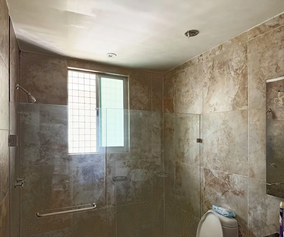 Casa En Venta,Victoria,Avenida Lapizlázuli 2772, Guadalajara, Jalisco 44560,7 Baños,Avenida Lapizlázuli,3,pD1VZwc Casa En Venta,Victoria,Avenida Lapizlázuli 2772, Guadalajara, Jalisco 44560,7 Baños,Avenida Lapizlázuli,3,pD1VZwc