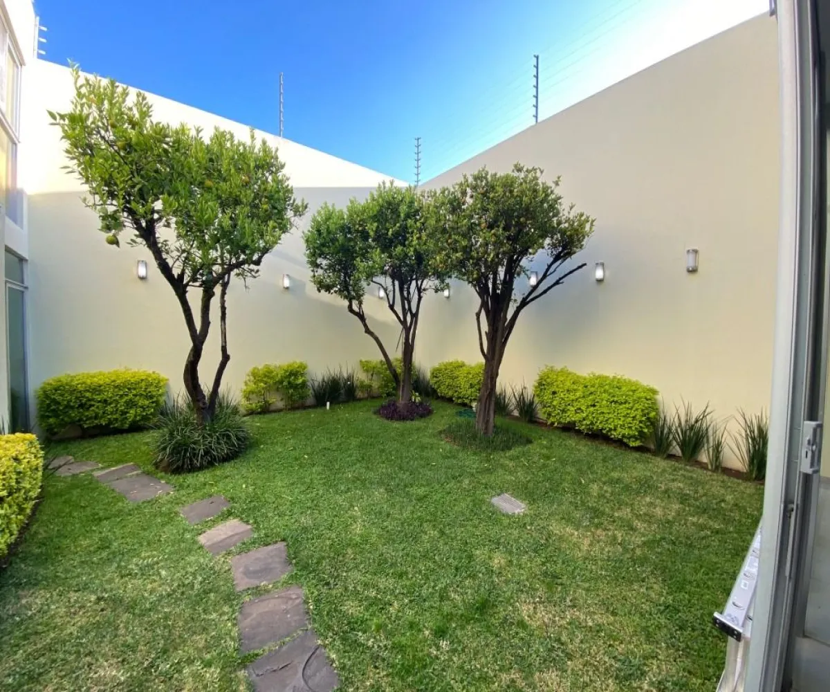 Oficina En Venta,Chapultepec Country,Compostela S/N, Guadalajara, Jalisco 44620,2 Baños,Compostela,3,pw0oyep