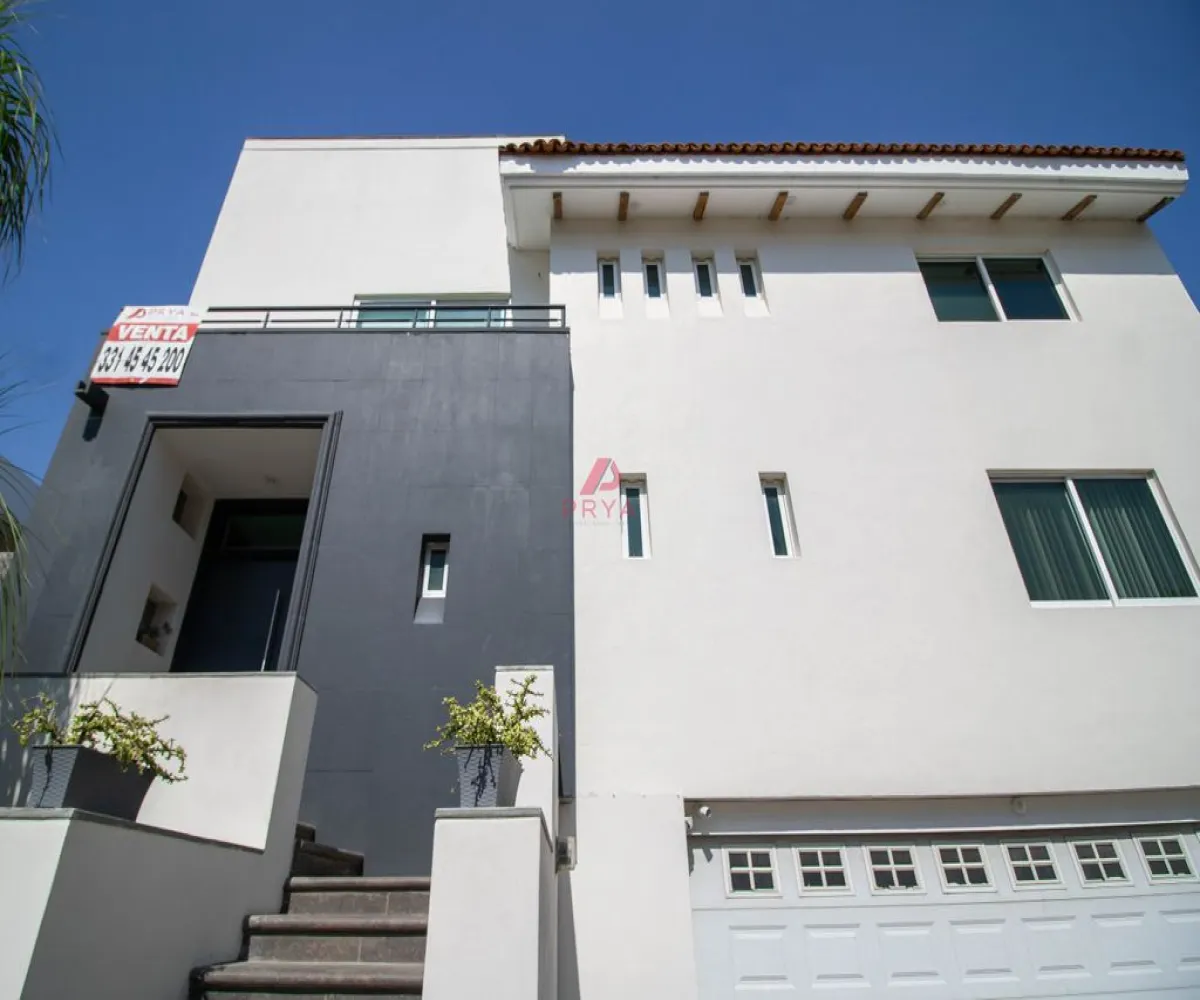 Casa En Venta,Jardín Real,coto 3 34, Zapopan, Jalisco 45136, 5 Habitaciones,4 Baños,coto 3,1,p8Gy7MU Casa En Venta,Jardín Real,coto 3 34, Zapopan, Jalisco 45136, 5 Habitaciones,4 Baños,coto 3,1,p8Gy7MU