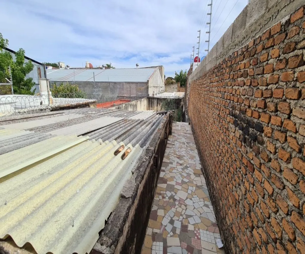 Edificio En Venta,Gral. Real,Calzada del Ejército 93, Guadalajara, Jalisco 44400,3 Baños,Calzada del Ejército,2,peNwQRM Edificio En Venta,Gral. Real,Calzada del Ejército 93, Guadalajara, Jalisco 44400,3 Baños,Calzada del Ejército,2,peNwQRM