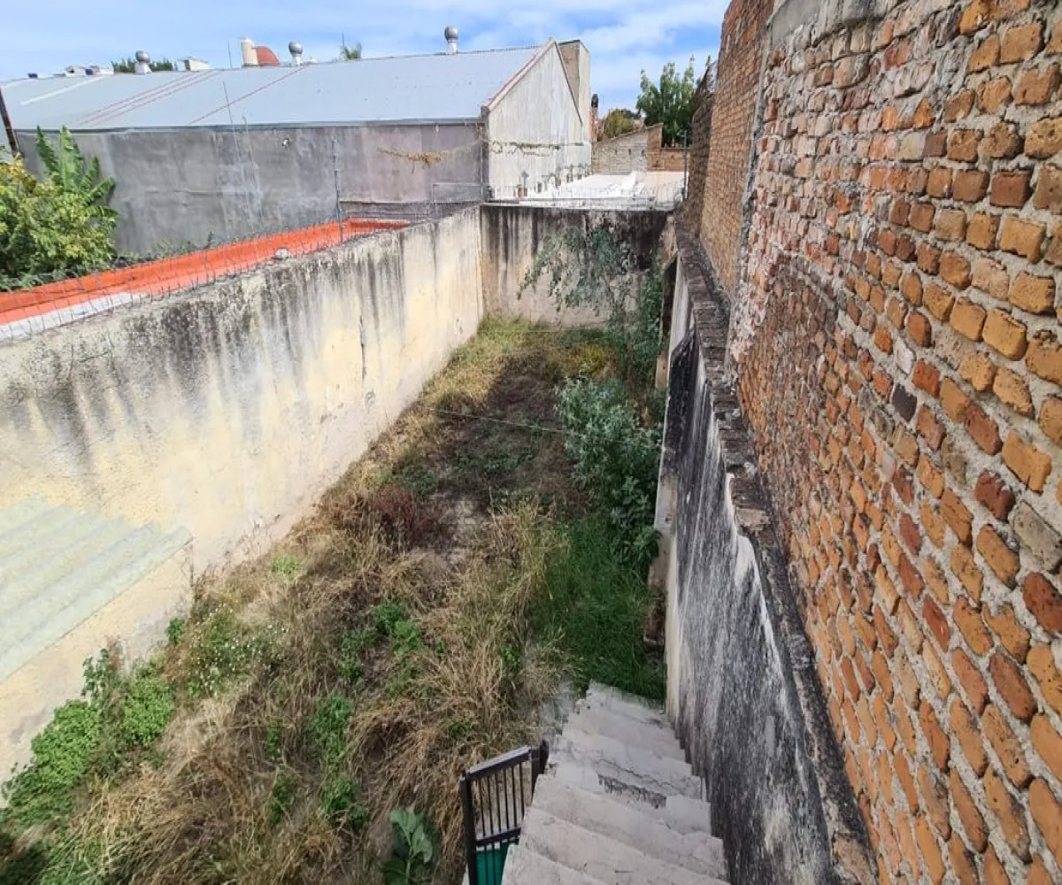 Edificio En Venta,Gral. Real,Calzada del Ejército 93, Guadalajara, Jalisco 44400,3 Baños,Calzada del Ejército,2,peNwQRM Edificio En Venta,Gral. Real,Calzada del Ejército 93, Guadalajara, Jalisco 44400,3 Baños,Calzada del Ejército,2,peNwQRM