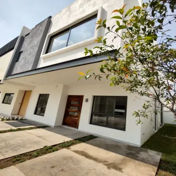 Casa En Venta,Bosques Vallarta,Cedro S/N 22, Zapopan, Jalisco 45222, 3 Habitaciones,5 Baños,Cedro,3,pr3M305