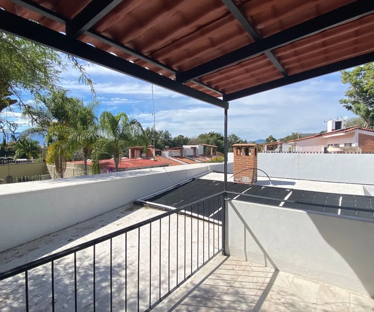 Casa En Venta,Ajijic Centro,Quinta Maria (Carretera Chapala - Jocotepec) 626, Chapala, Jalisco 45925, 4 Habitaciones,4 Baños,Quinta Maria (Carretera Chapala - Jocotepec),2,pmSlQQY