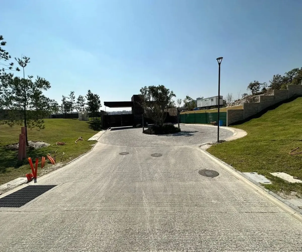 Terreno En Venta,Vallarta Universidad,Avenida Universidad 1680, Zapopan, Jalisco 45110,Avenida Universidad ,p2jBvOY Terreno En Venta,Vallarta Universidad,Avenida Universidad 1680, Zapopan, Jalisco 45110,Avenida Universidad ,p2jBvOY