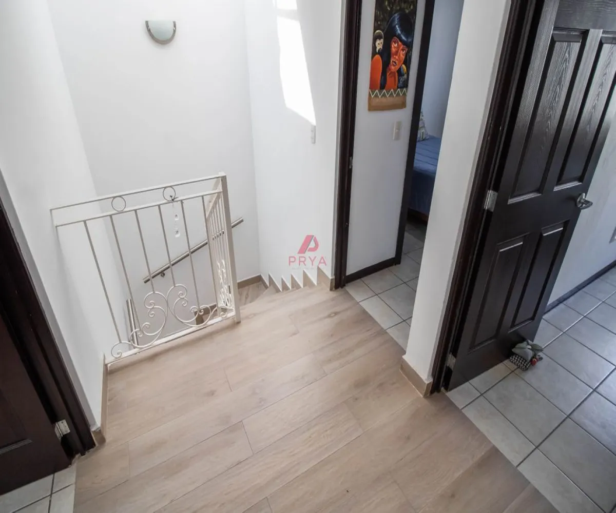 Casa En Venta,Real de Valdepeñas,Calle Rinconada del Camichín 2215, Zapopan, Jalisco 45134, 3 Habitaciones,2 Baños,Calle Rinconada del Camichín,2,pO6Bioy