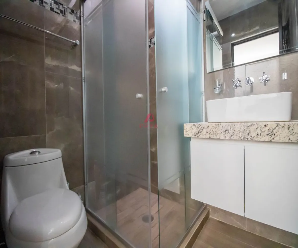 Casa En Venta,Real de Valdepeñas,Calle Rinconada del Camichín 2215, Zapopan, Jalisco 45134, 3 Habitaciones,2 Baños,Calle Rinconada del Camichín,2,pO6Bioy