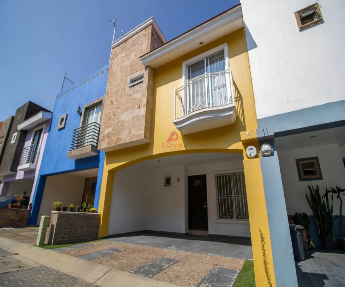 Casa En Venta,Real de Valdepeñas,Calle Rinconada del Camichín 2215, Zapopan, Jalisco 45134, 3 Habitaciones,2 Baños,Calle Rinconada del Camichín,2,pO6Bioy